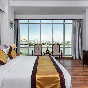 https://danang-riverside.hotelsofhoian.com